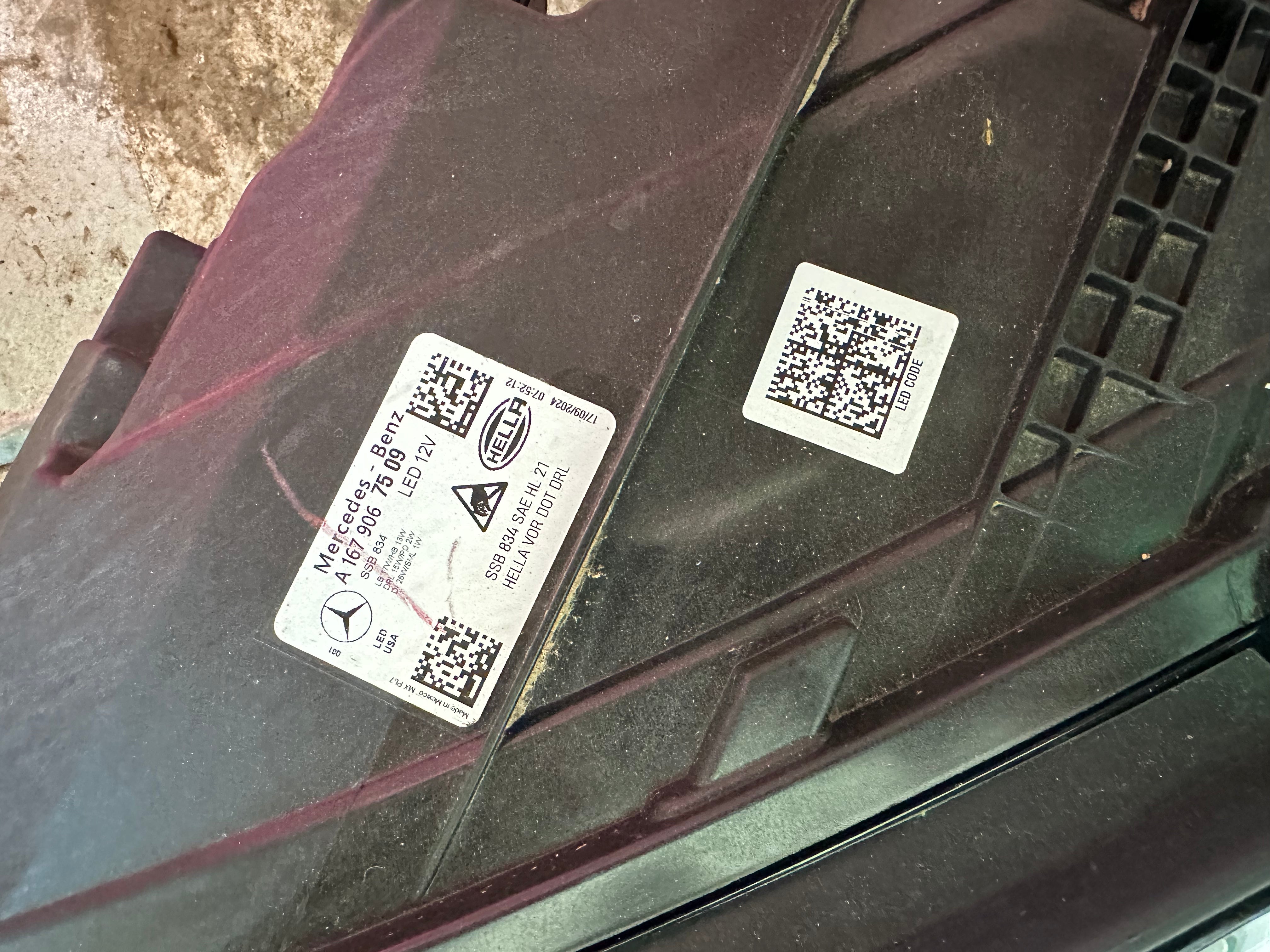 NICE! 2024-2025 Mercedes-Benz GLE LED Headlight Left Driver Side OEM