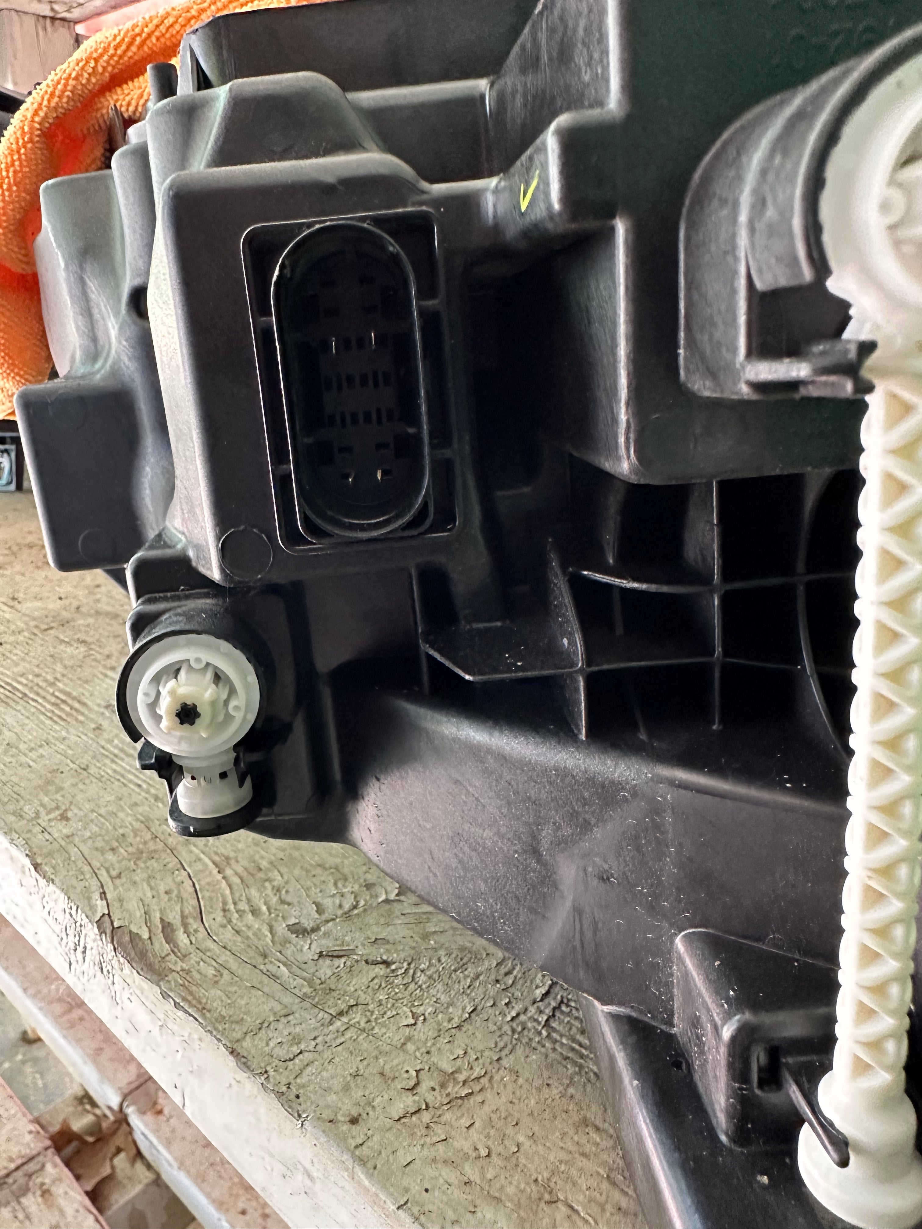 NICE! 2024-2025 Mercedes-Benz GLE LED Headlight Left Driver Side OEM