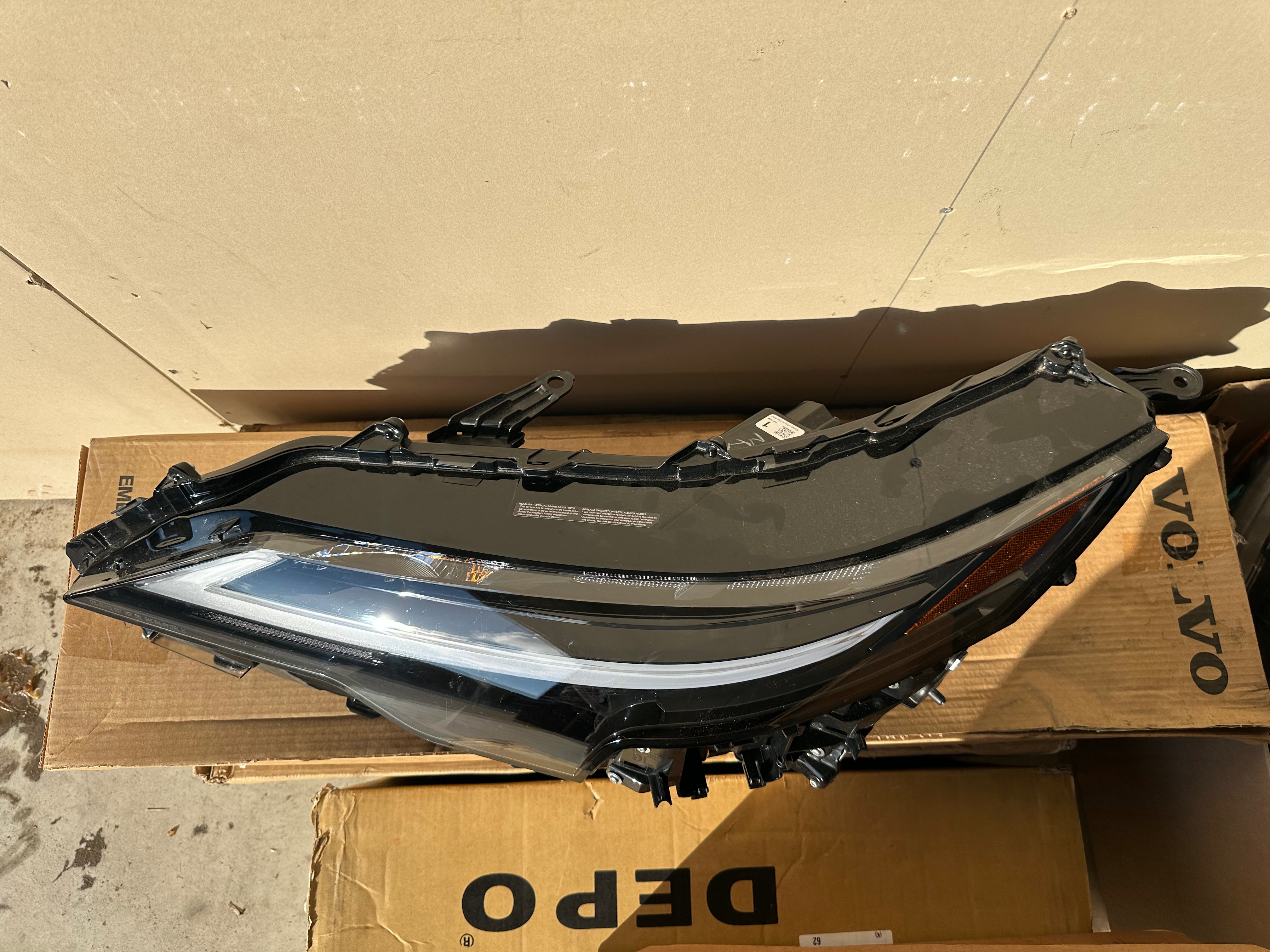 PAIR Headlight Assembly For LEXUS RX300 RX330 RX350 RX350h RX350L 2023-2025 OEM