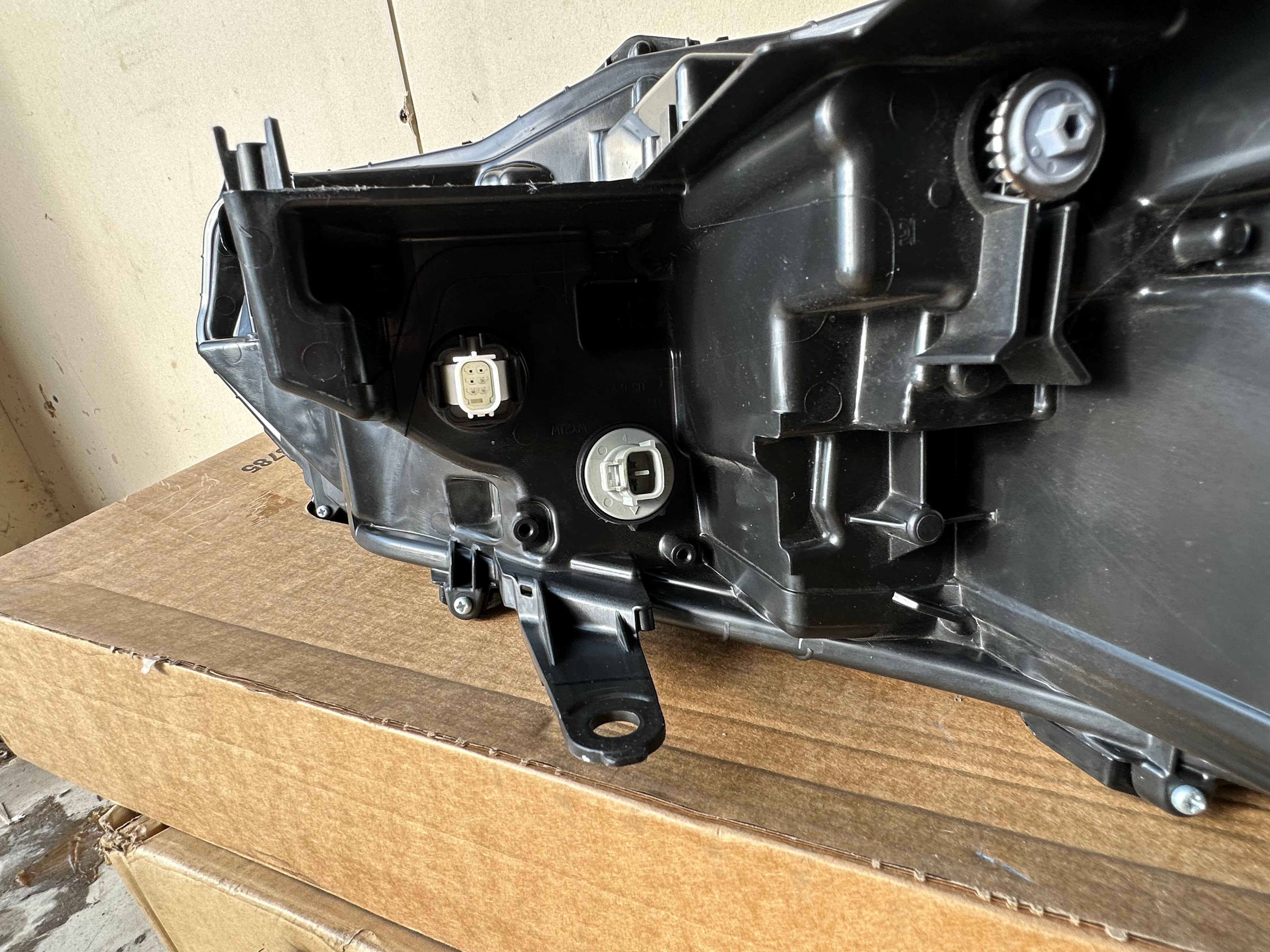 PAIR Headlight Assembly For LEXUS RX300 RX330 RX350 RX350h RX350L 2023-2025 OEM