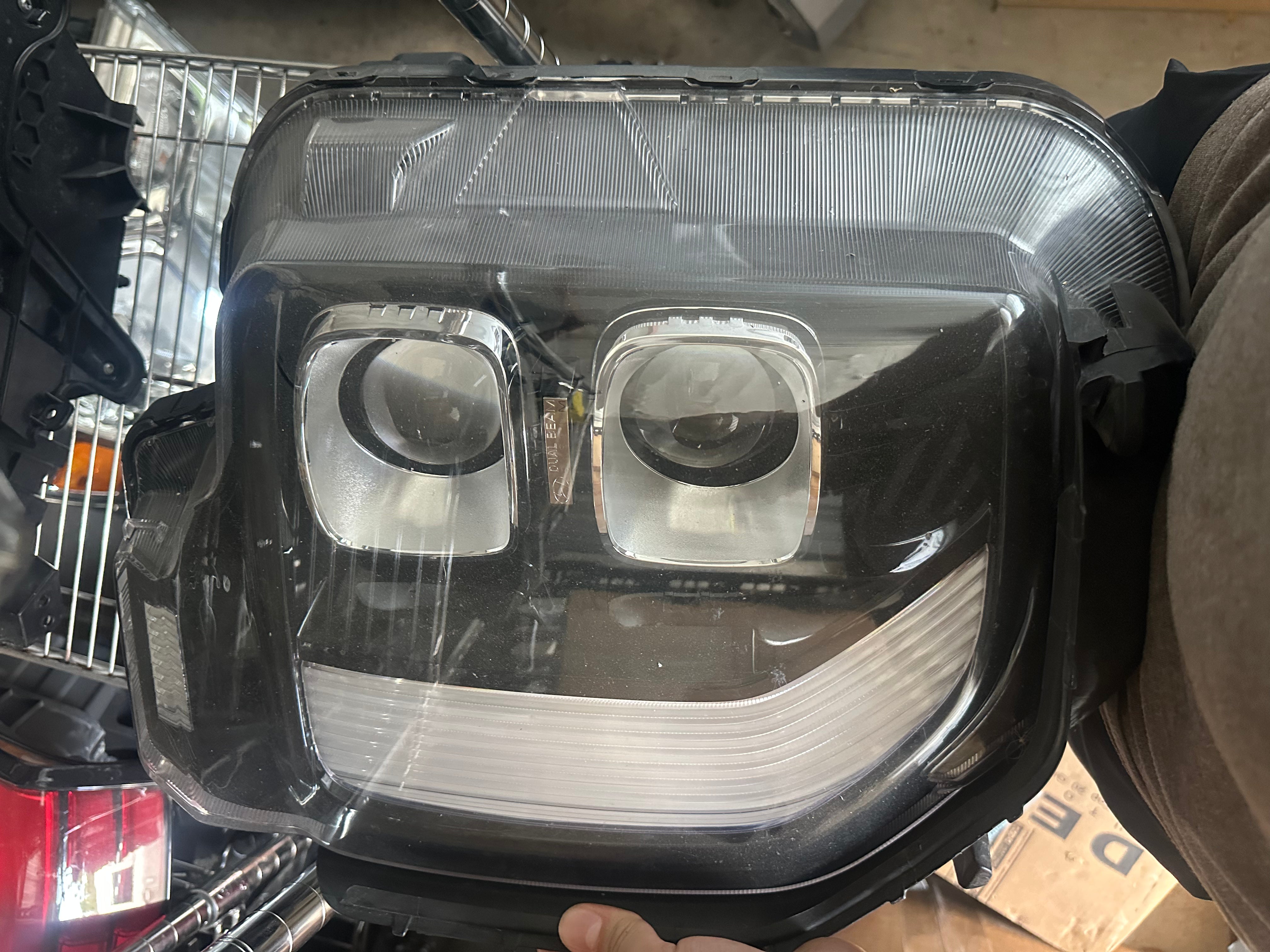 2020 2021 2022, Hyundai Palisade, Left Halogen Headlight, PN: 92101-S8010, OEM